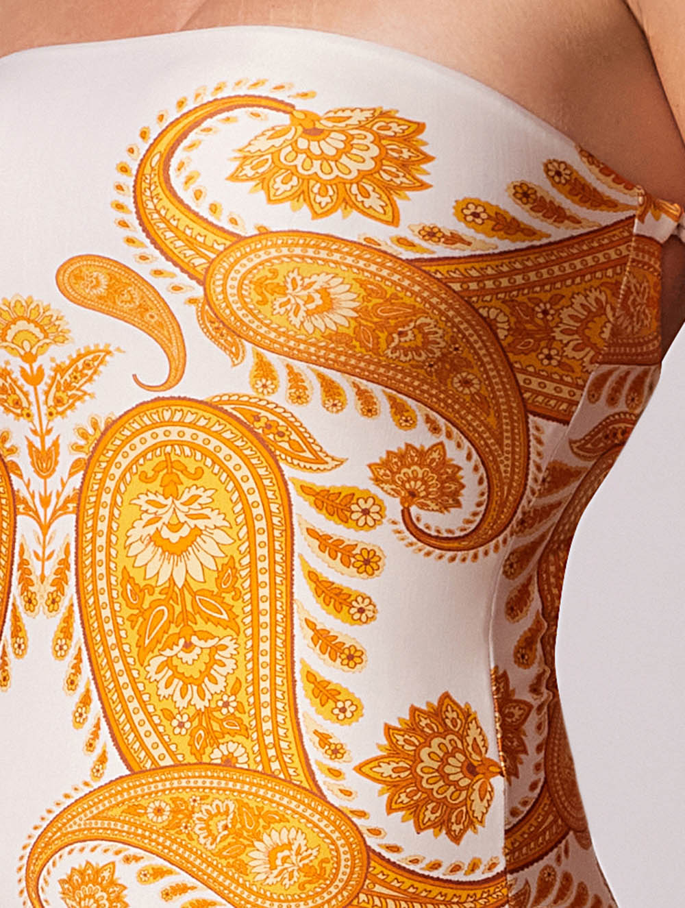 Maiô Decote Reto Estampado Clair